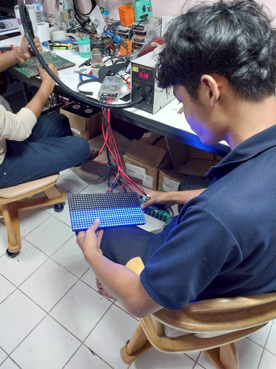 ซ่อมแซมโมูล LED ที่เสียชำรุด ดับ กระพริบ สีเพื้ยน ติดไม่เต็ม